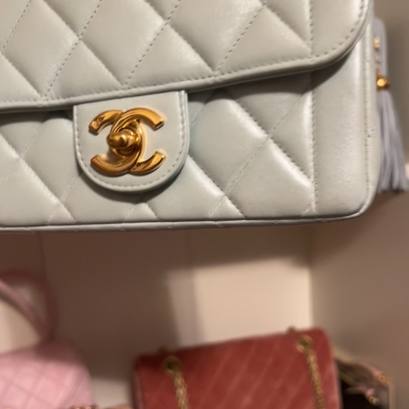 🔴 SOLD 🔴 Vintage Chanel Mini Border Flap Bag - Picture 14 of 17